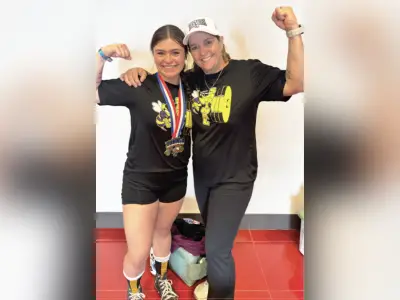 Wells qualifies for state powerlifting meet